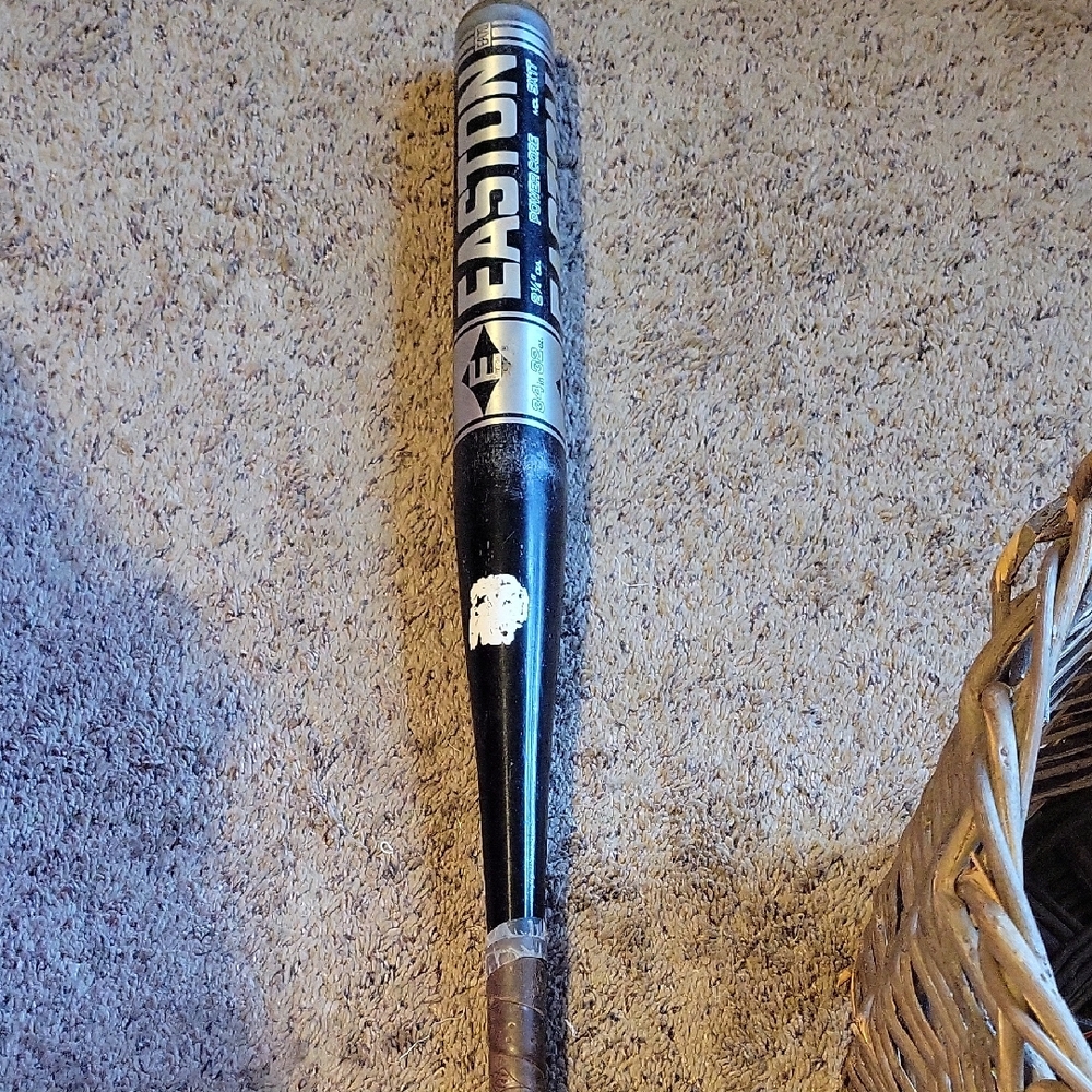 Easton Black and Silver Softball Bat..34 Inch